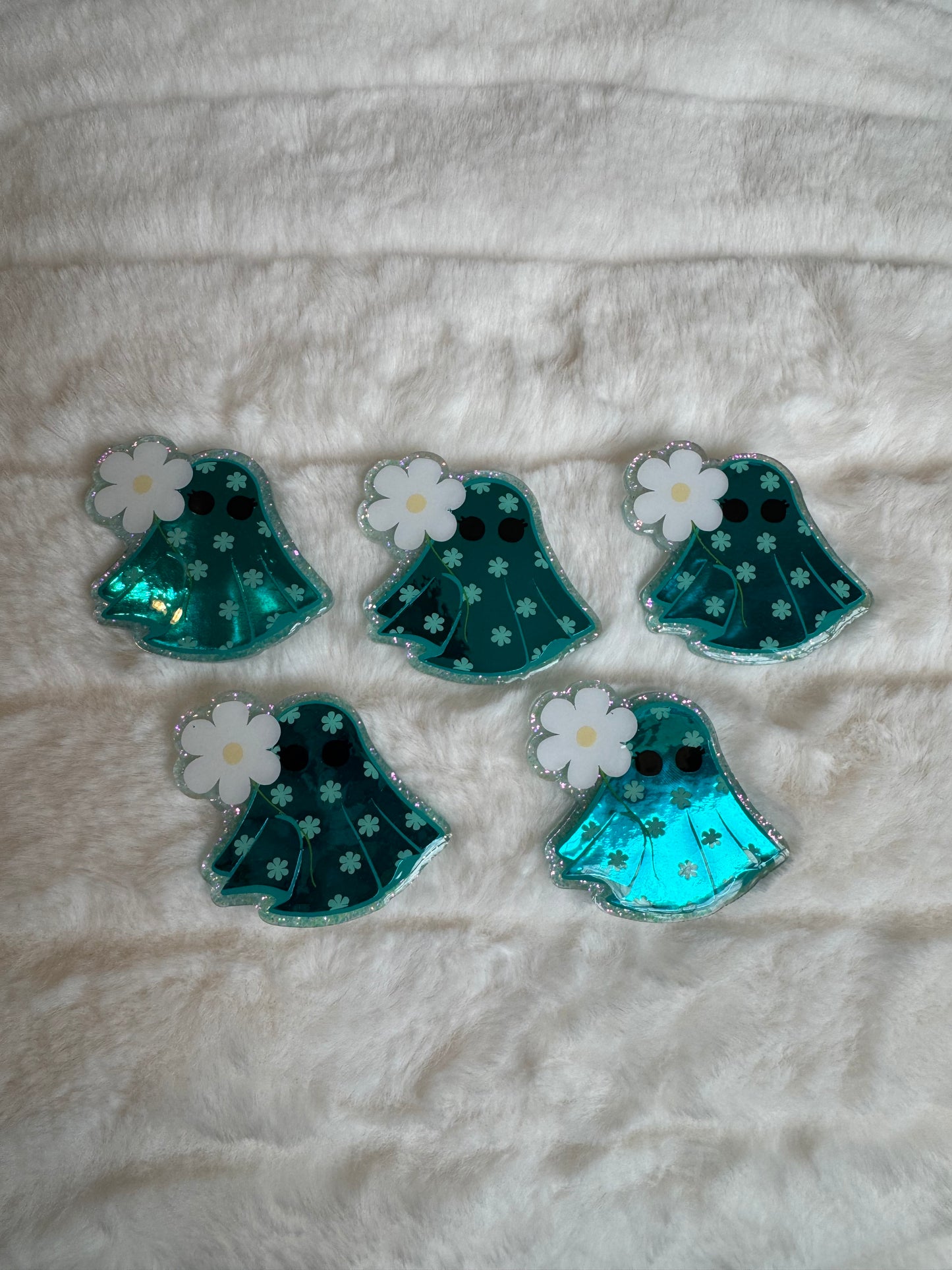 Teal Daisy Ghostie Interchangeable Badge Reel