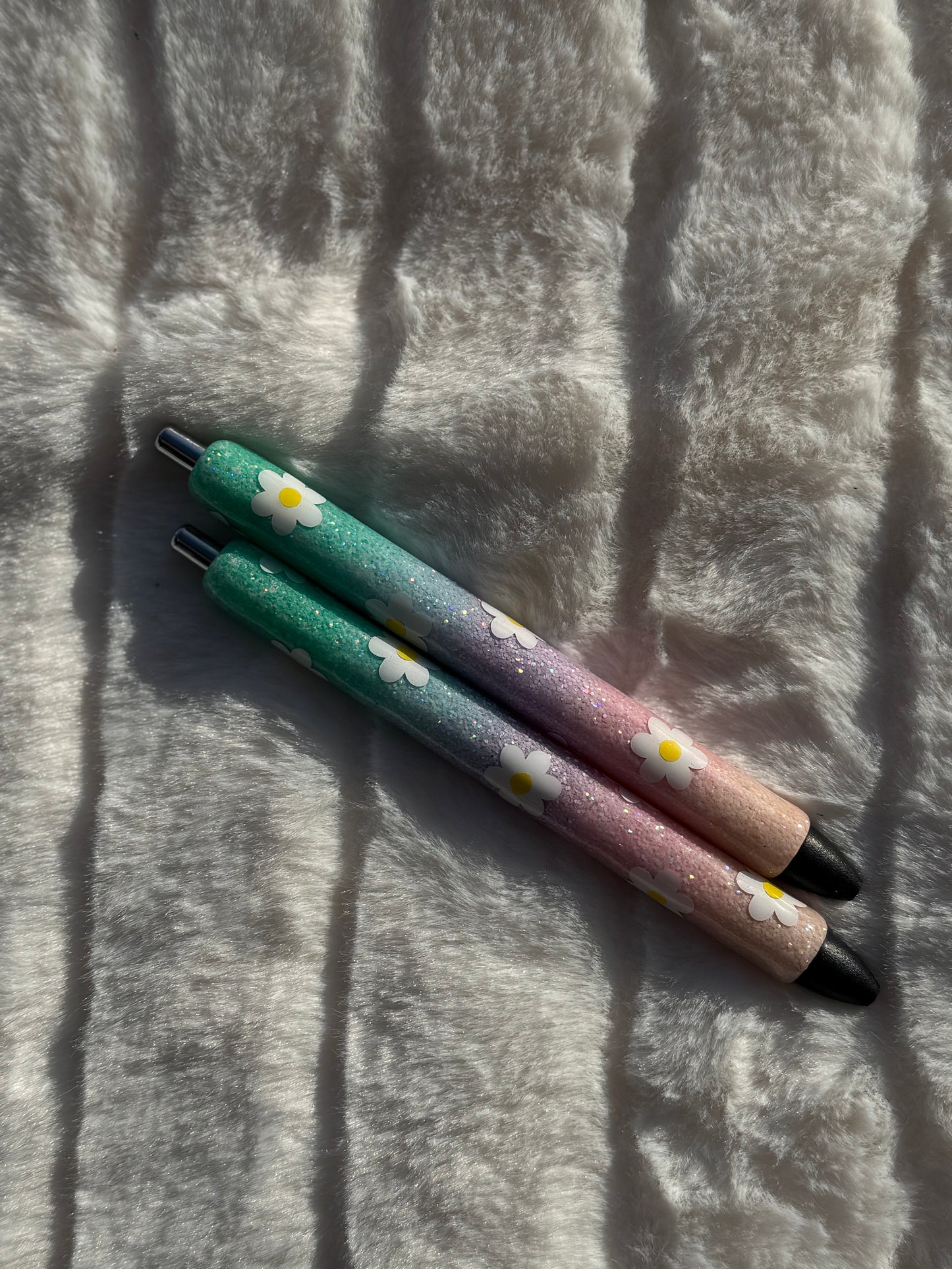 Pastel Daises Glitter 6 Pen Set